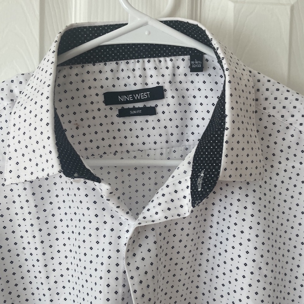Nine West Men's Dress Shirt. - Picture 4 of 6